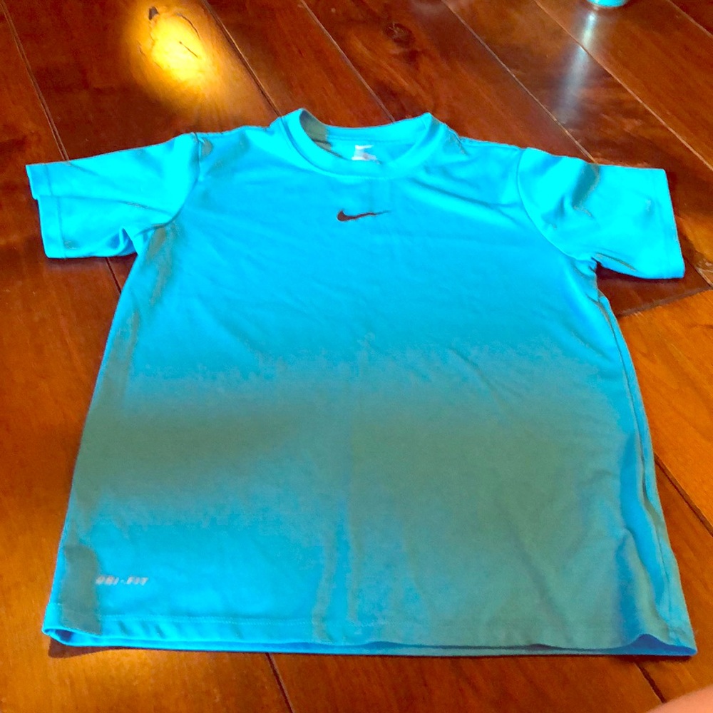 Nike Dri Fit Short Sleeve Tee